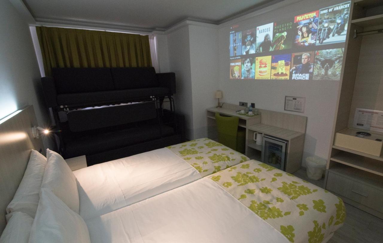 Rambla Contactless Hotel 2*