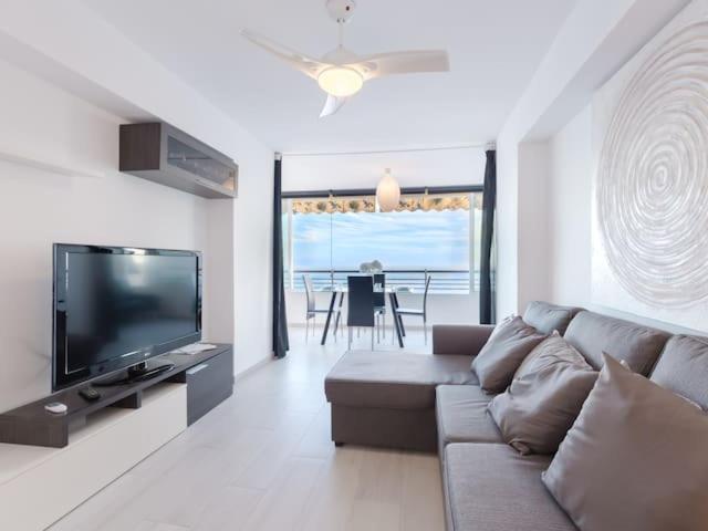Apartamento Playa Albufereta. Espectaculares Vistas Al Mar. Alicante