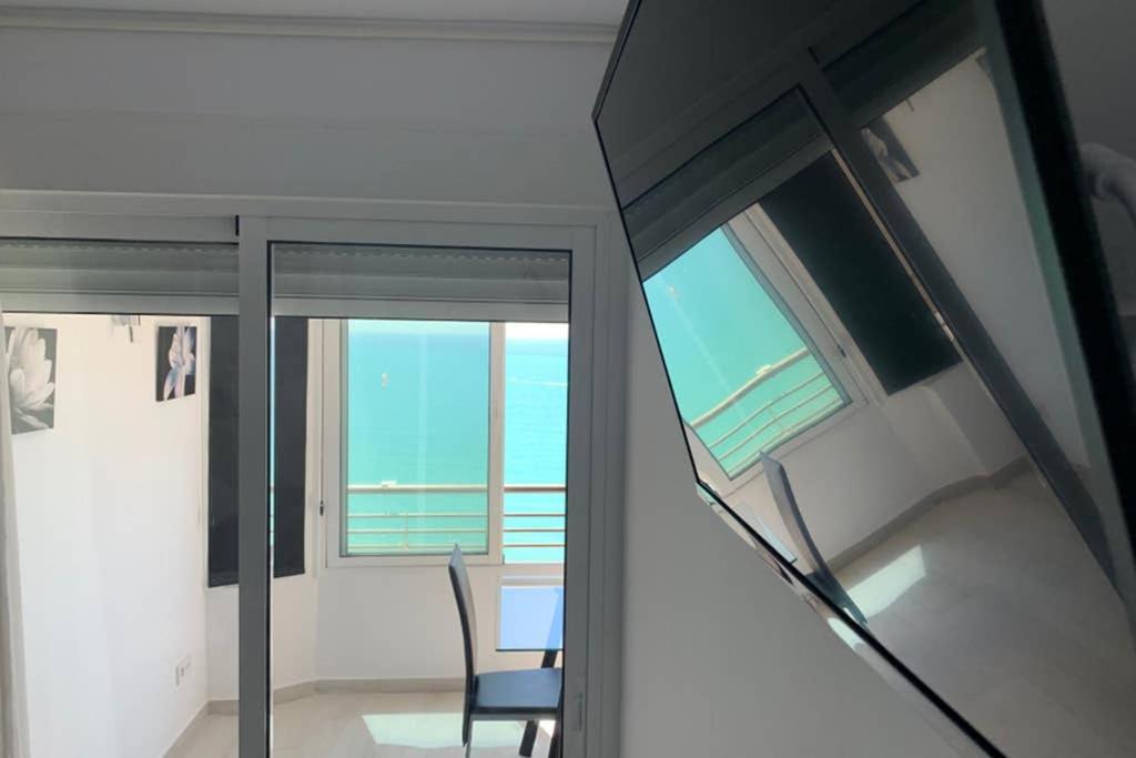 Apartamento Playa Albufereta. Espectaculares Vistas Al Mar. Alicante