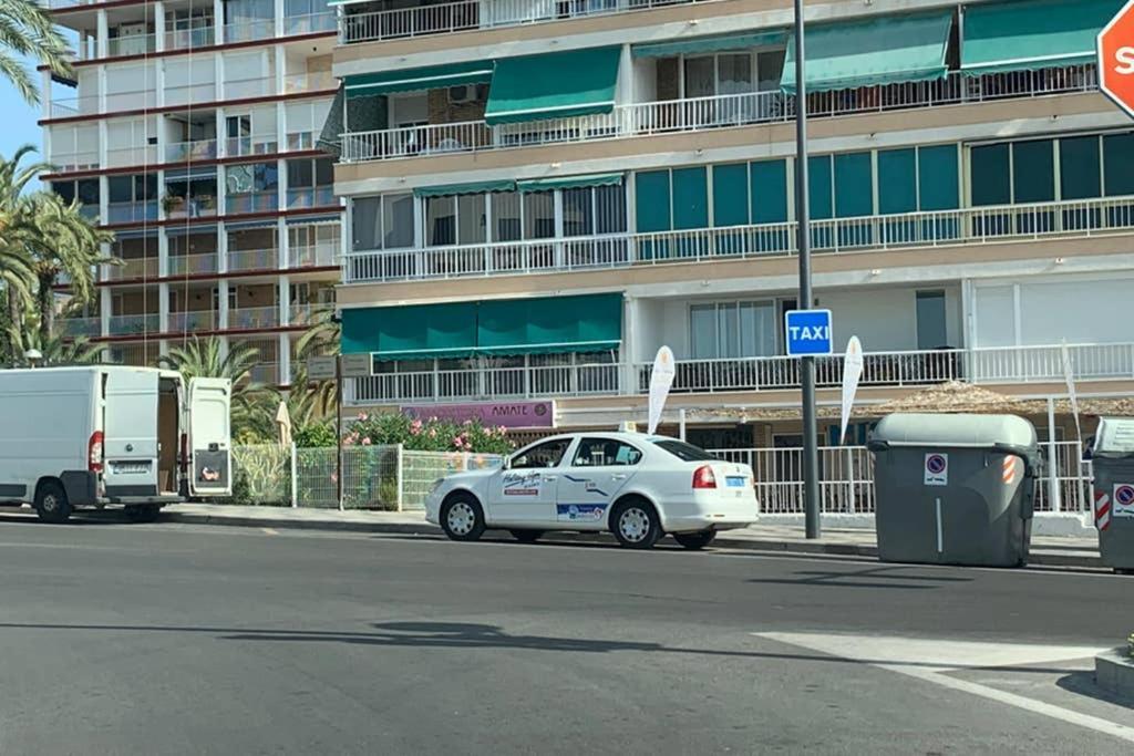 Playa Albufereta. Espectaculares Vistas Al Mar. Apartamento