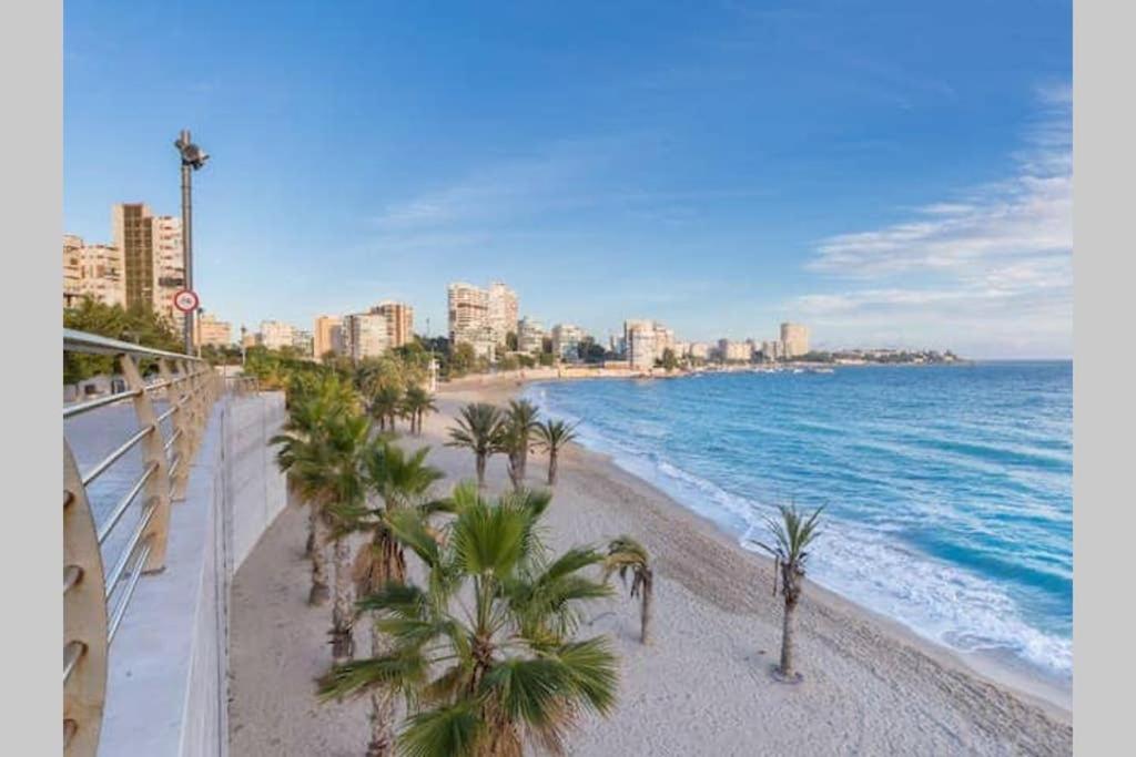 Apartamento Playa Albufereta. Espectaculares Vistas Al Mar. *