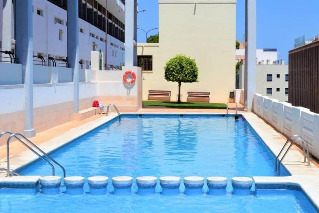 Apartamento Playa Albufereta. Espectaculares Vistas Al Mar.