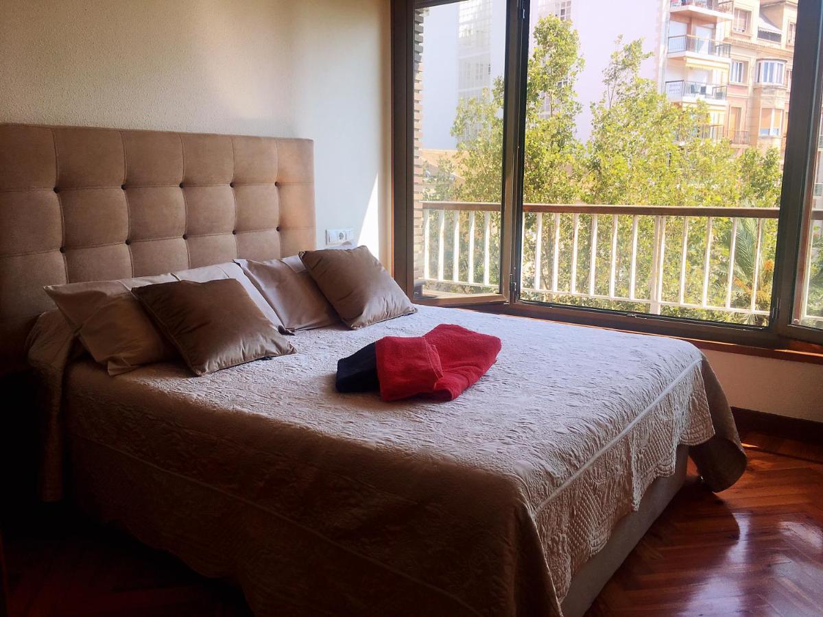Apartment Bel Face A La Mer, Wifi, Climatisation Alicante