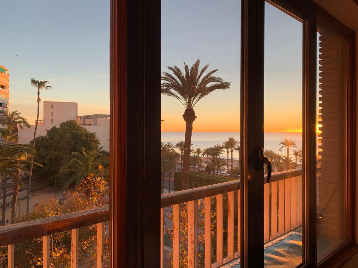 Apartment Bel Face A La Mer, Wifi, Climatisation Alicante