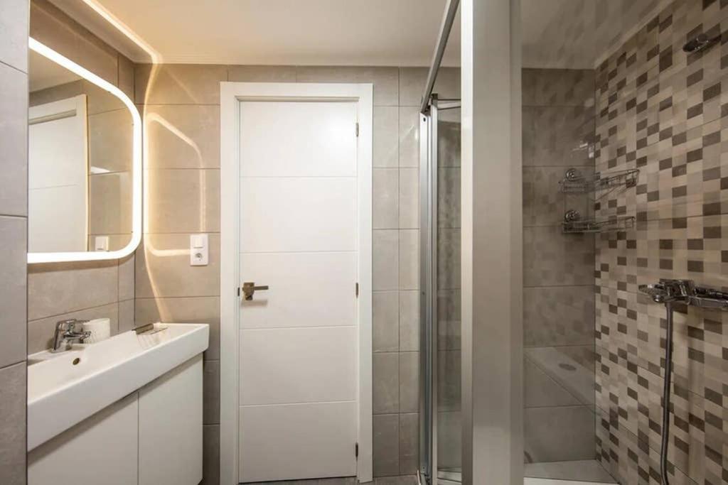 Sea View Apartment