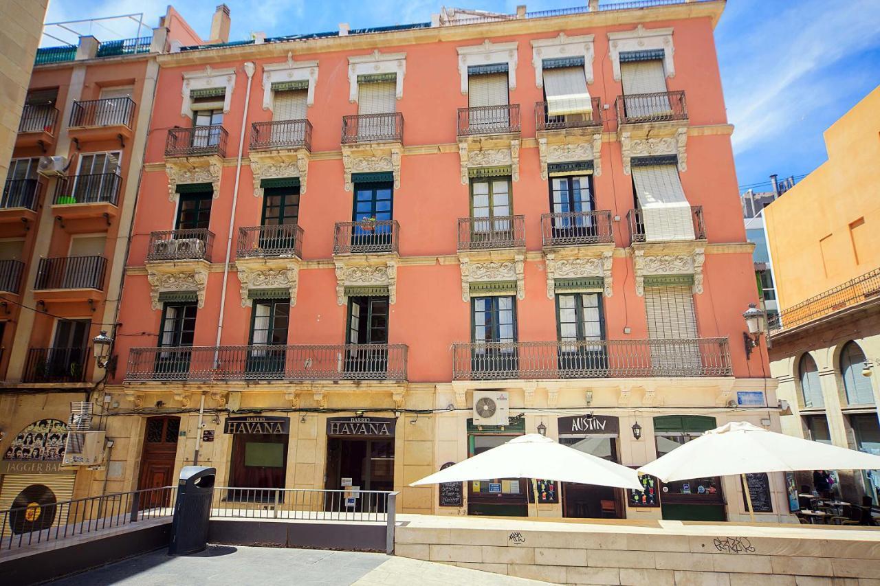 En El Centro Historico De A * Alicante