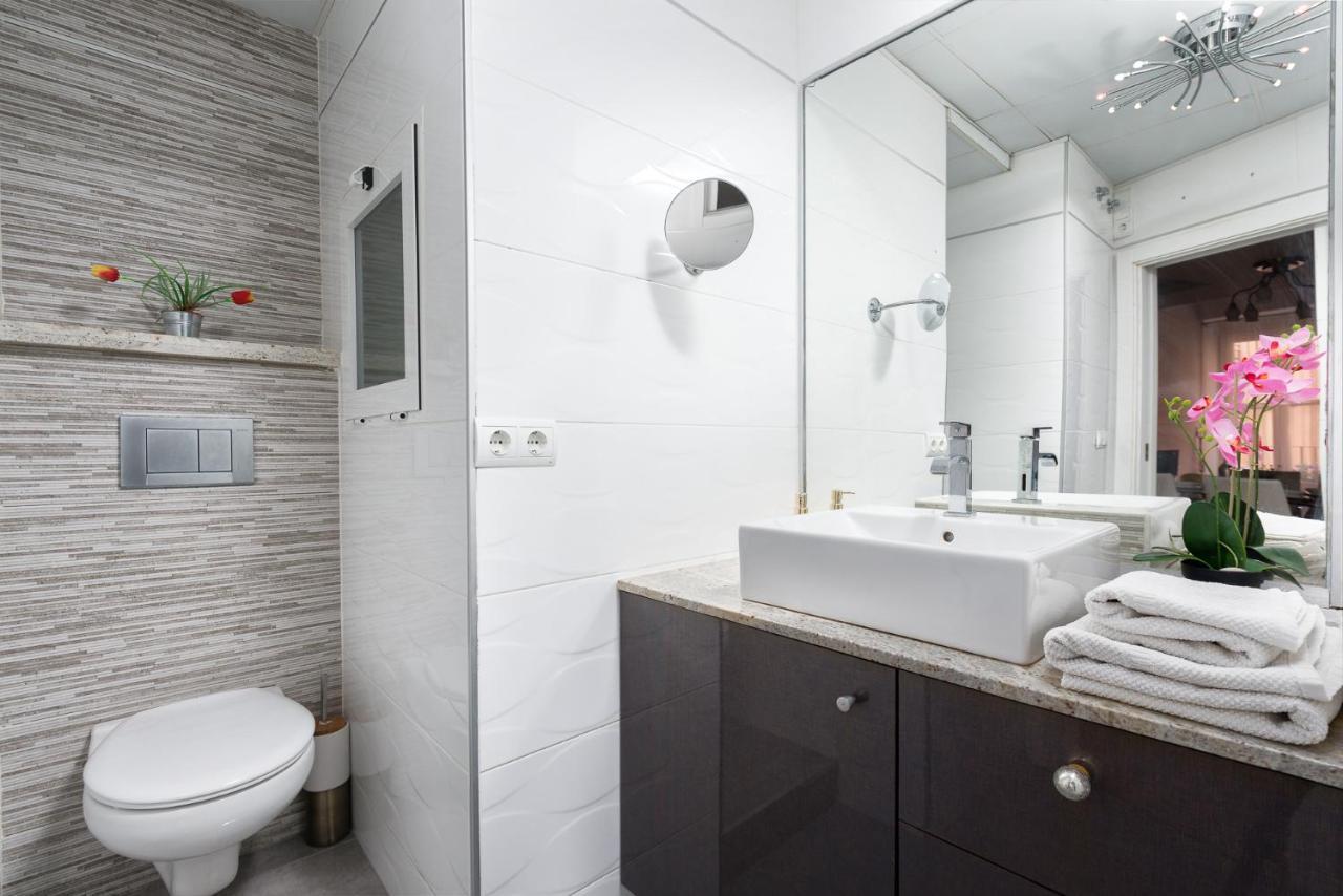 Modern Flat In Apartamento *