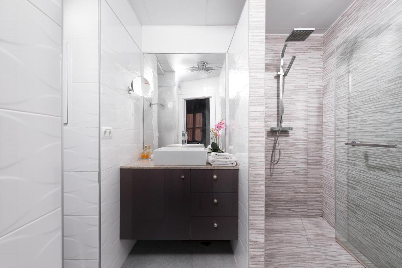 Apartamento Modern Flat In *