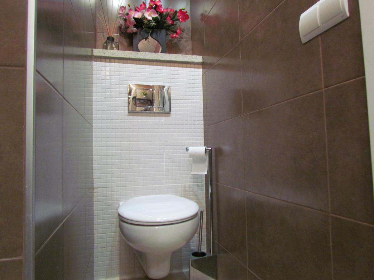 Apartamento Modern Flat In *