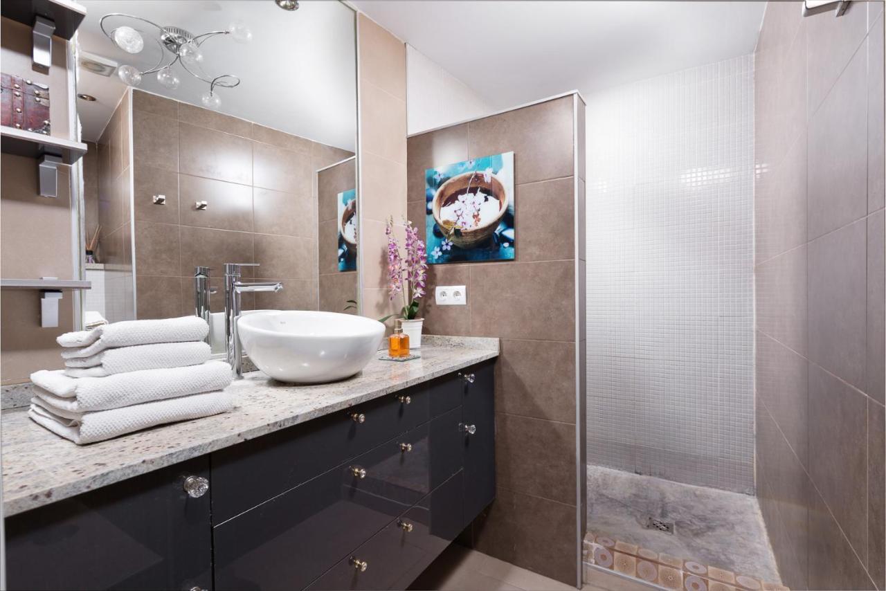 Modern Flat In Apartamento *