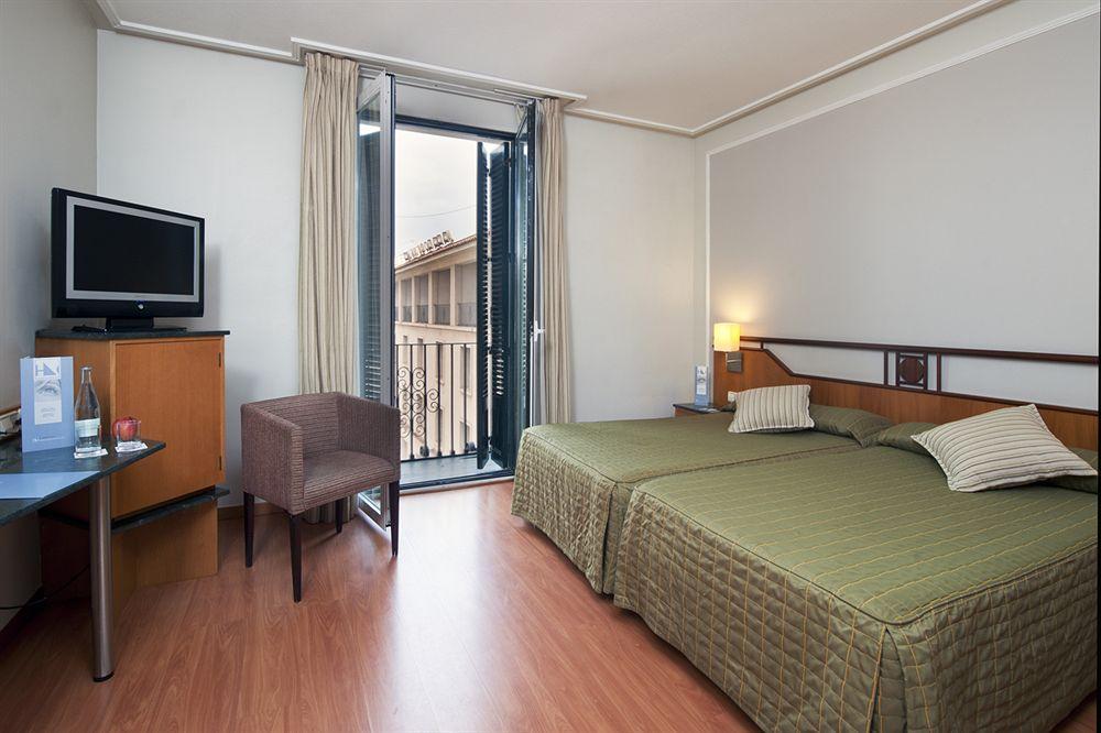 Eurostars Mediterranea Plaza Hotel 4*