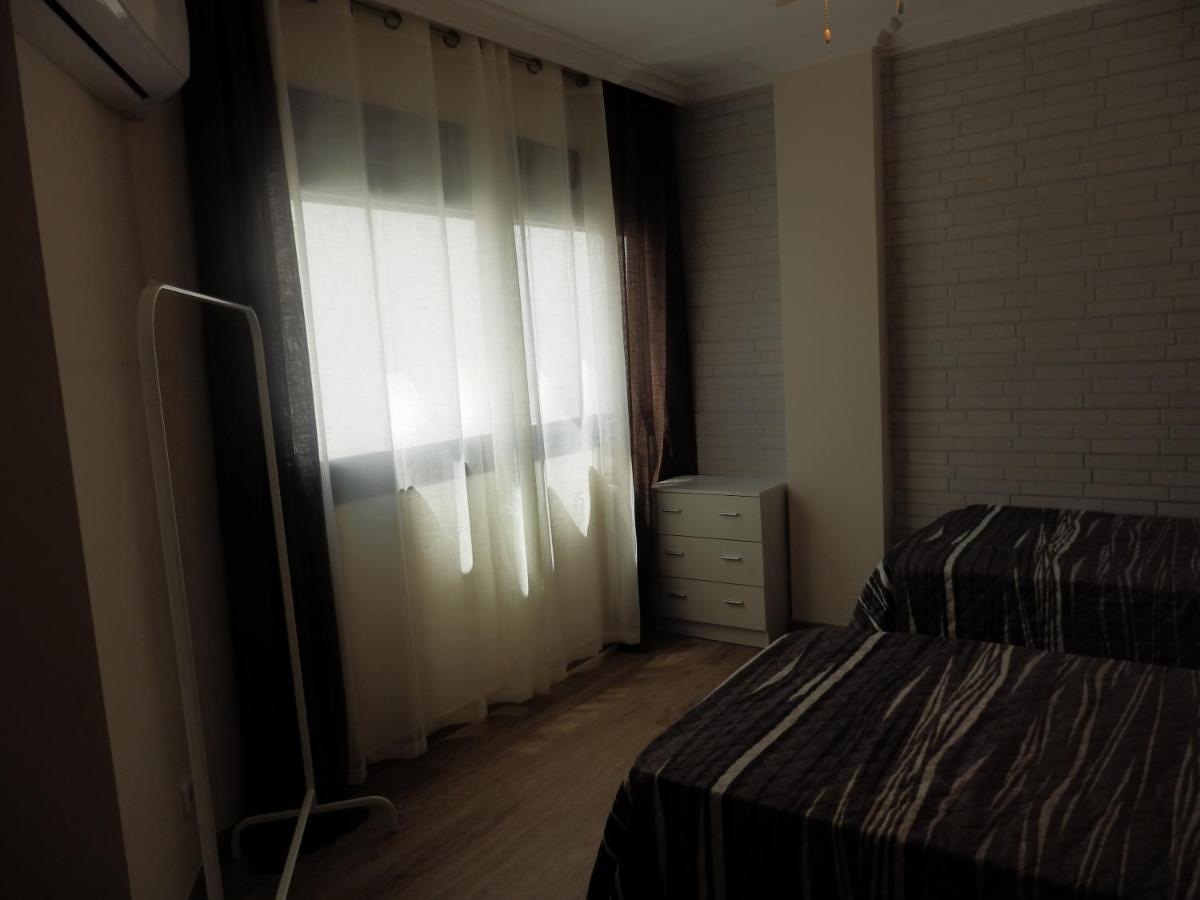 3 Calle Donoso Cortes Apartment Alicante