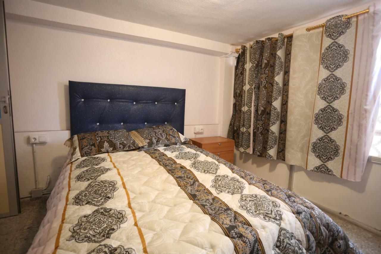 Hostal Penssion Dali *