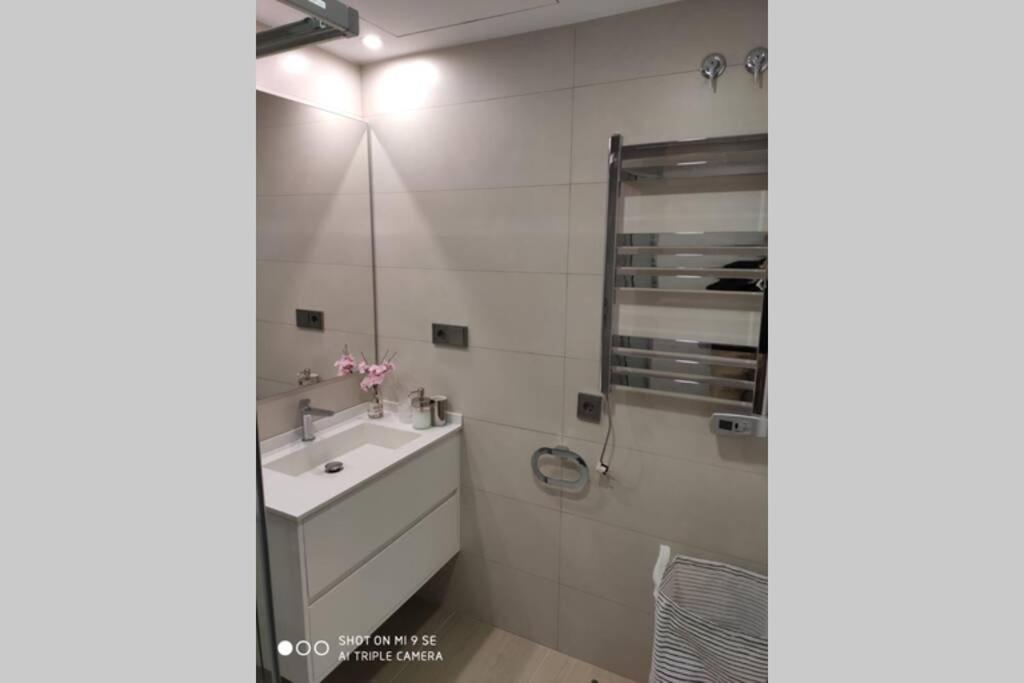 Apartamento 5* Apt, Location, Playa San Juan, Heated Pool