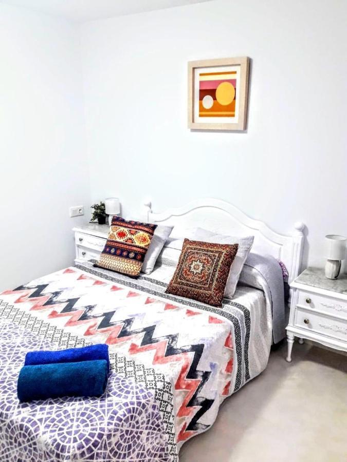 Apartment Stunning 2 Bedroom Fully Refurbished With Air-conditioning Alicante
