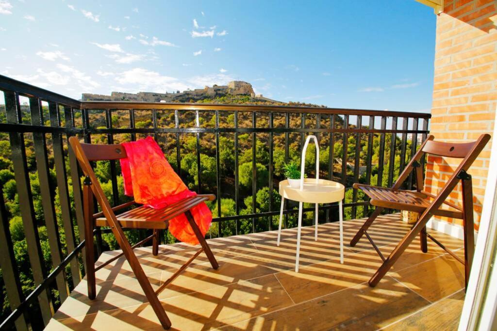 Amazing 3bd Apt. Beach And Center + Parking *