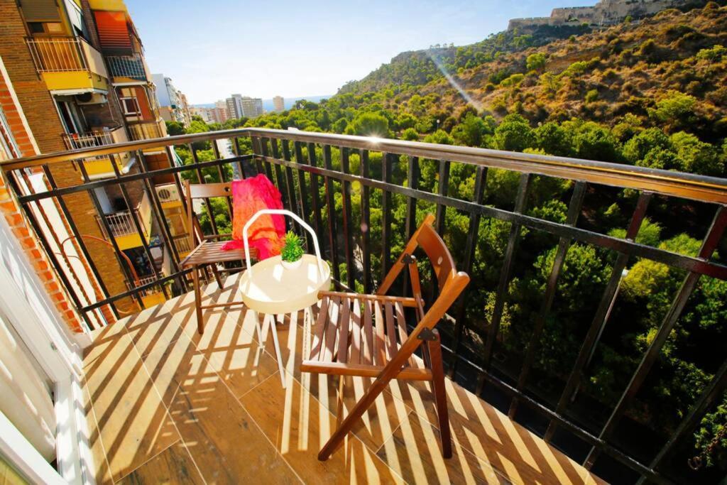 Amazing 3bd Apt. Beach And Center + Parking Apartment *