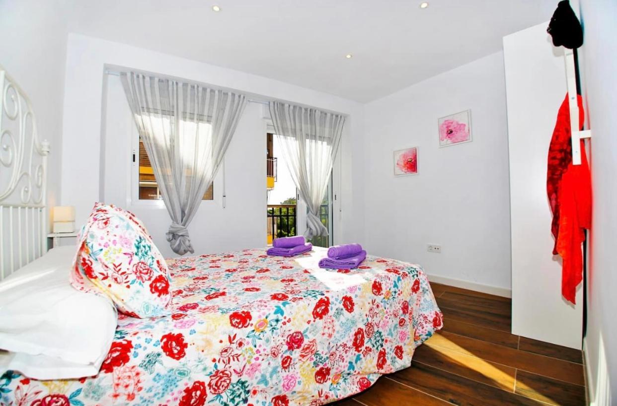 Amazing 3bd Apt. Beach And Center + Parking Apartment *