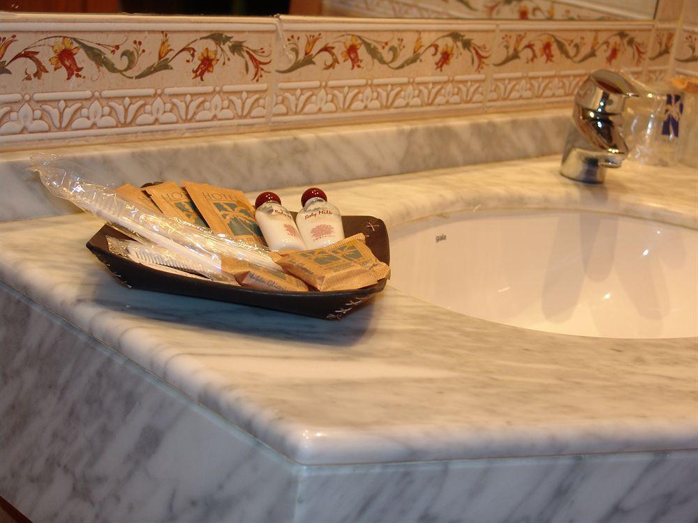 Rambla Contactless Hotel