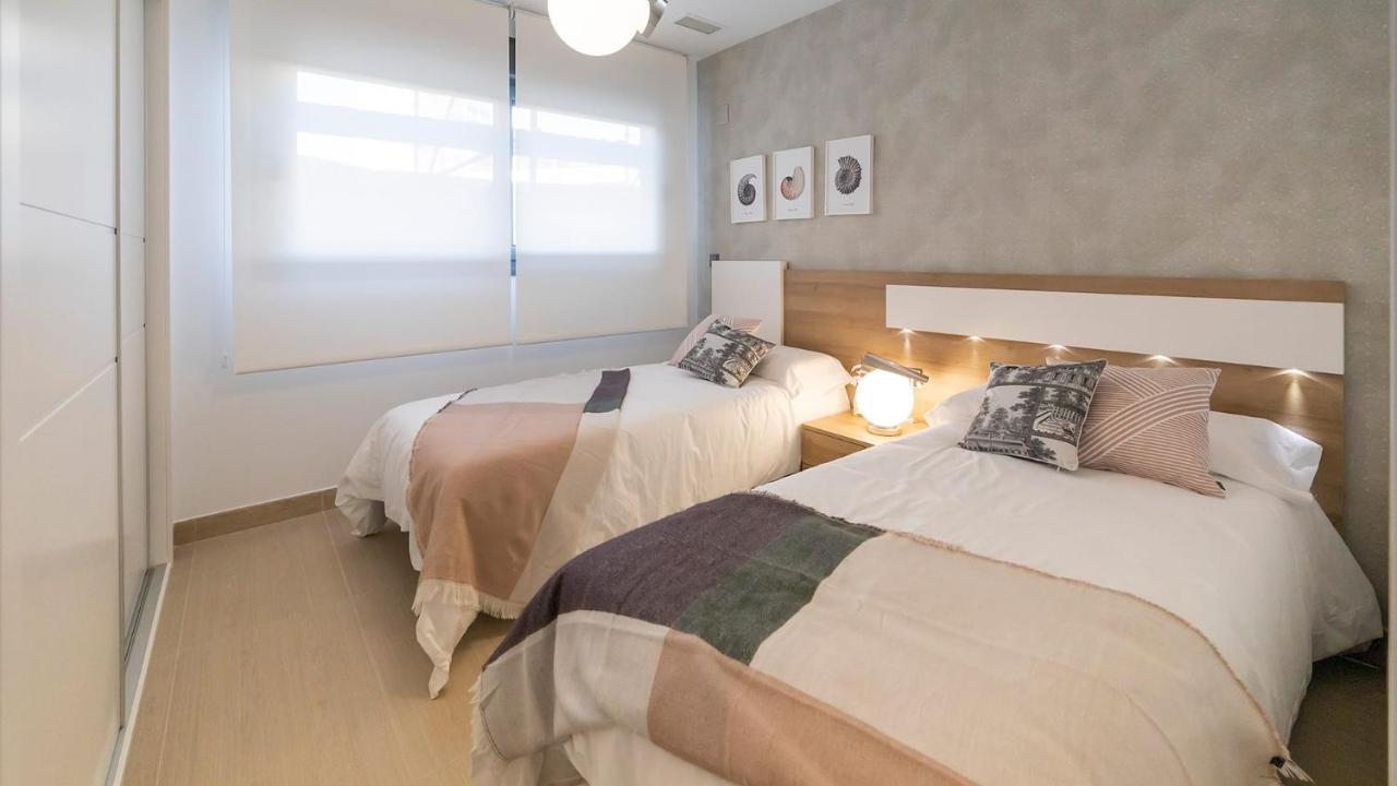 Apartamento 5* Apt, Location, Playa San Juan, Heated Pool
