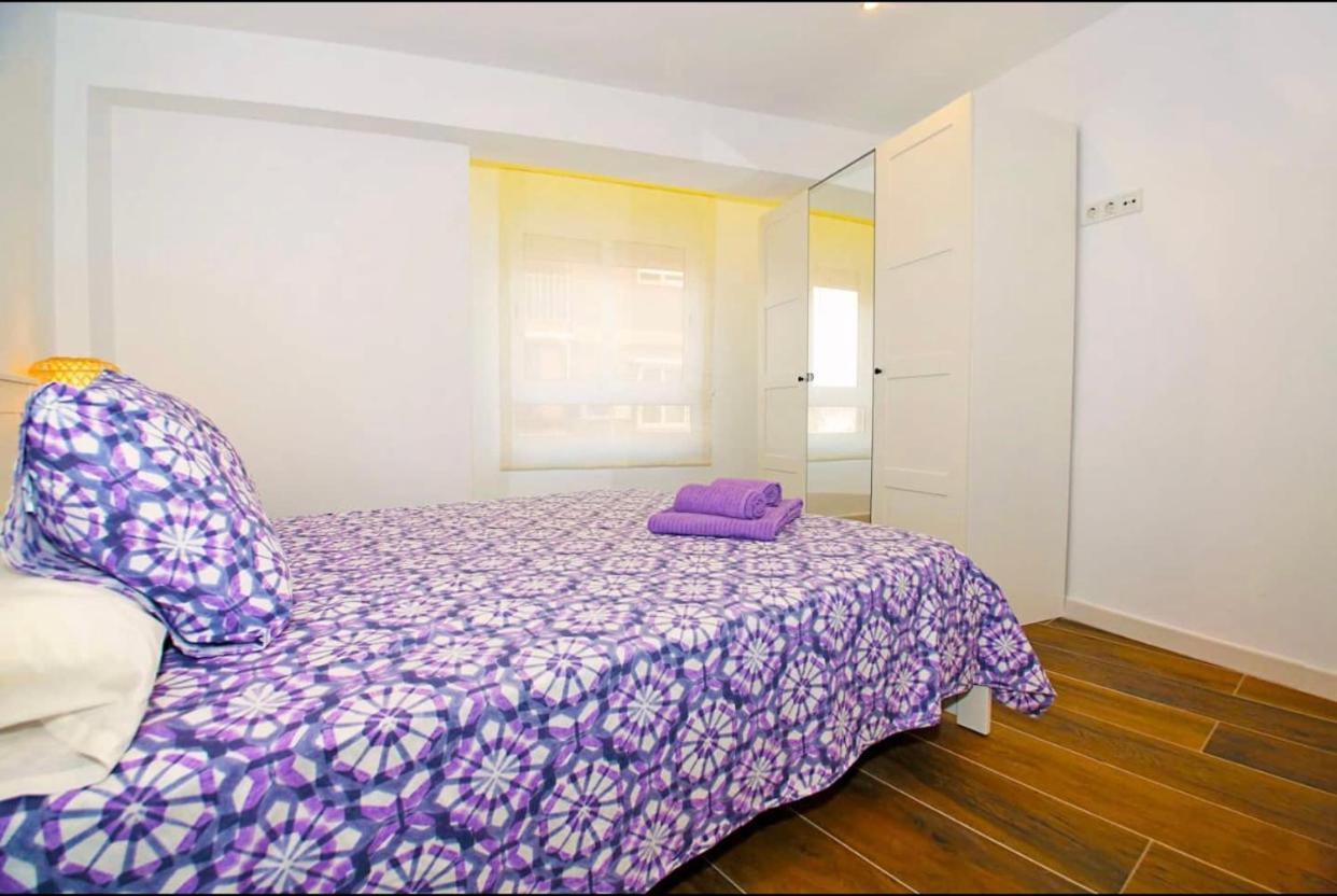 Apartment Amazing 3bd Apt. Beach And Center + Parking *
