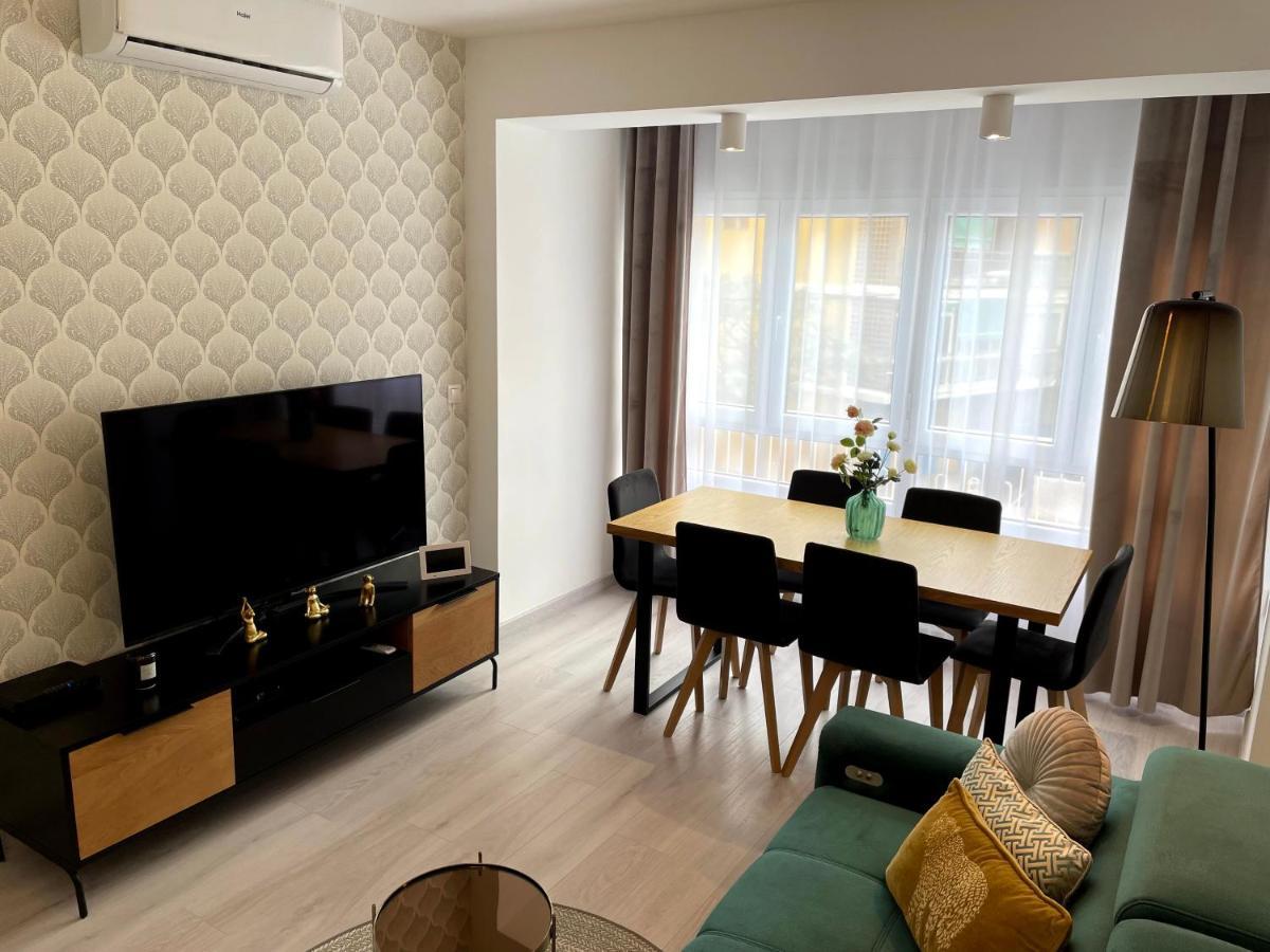 Apartment Haroldo Parres 17 *