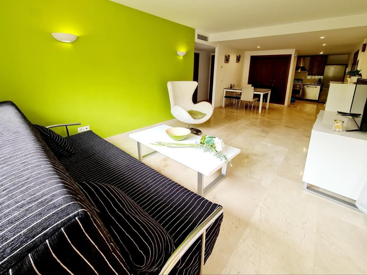 Punta Prima Modern, 100 M Sea, 2 Swimming-pools, Aircondition, Free Wi-fi *