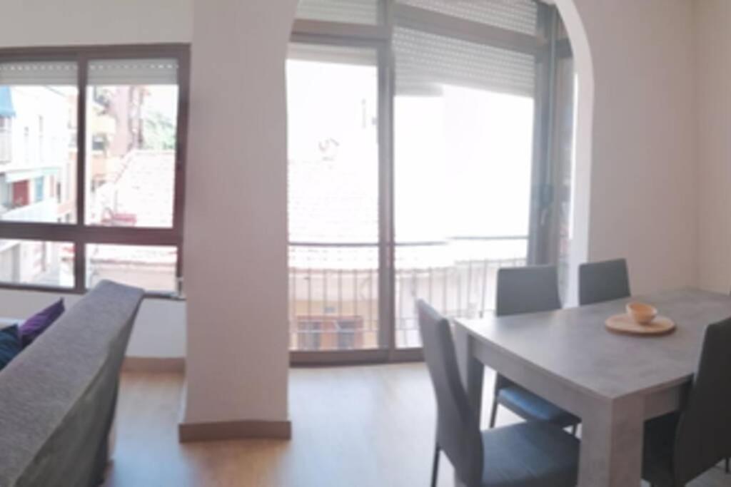 Cozy Plaza De Toros Apartamento *