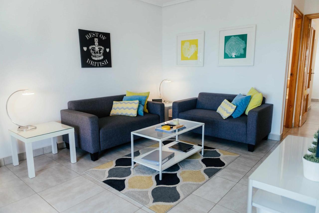 Stunning 2 Bedroom With Pool View