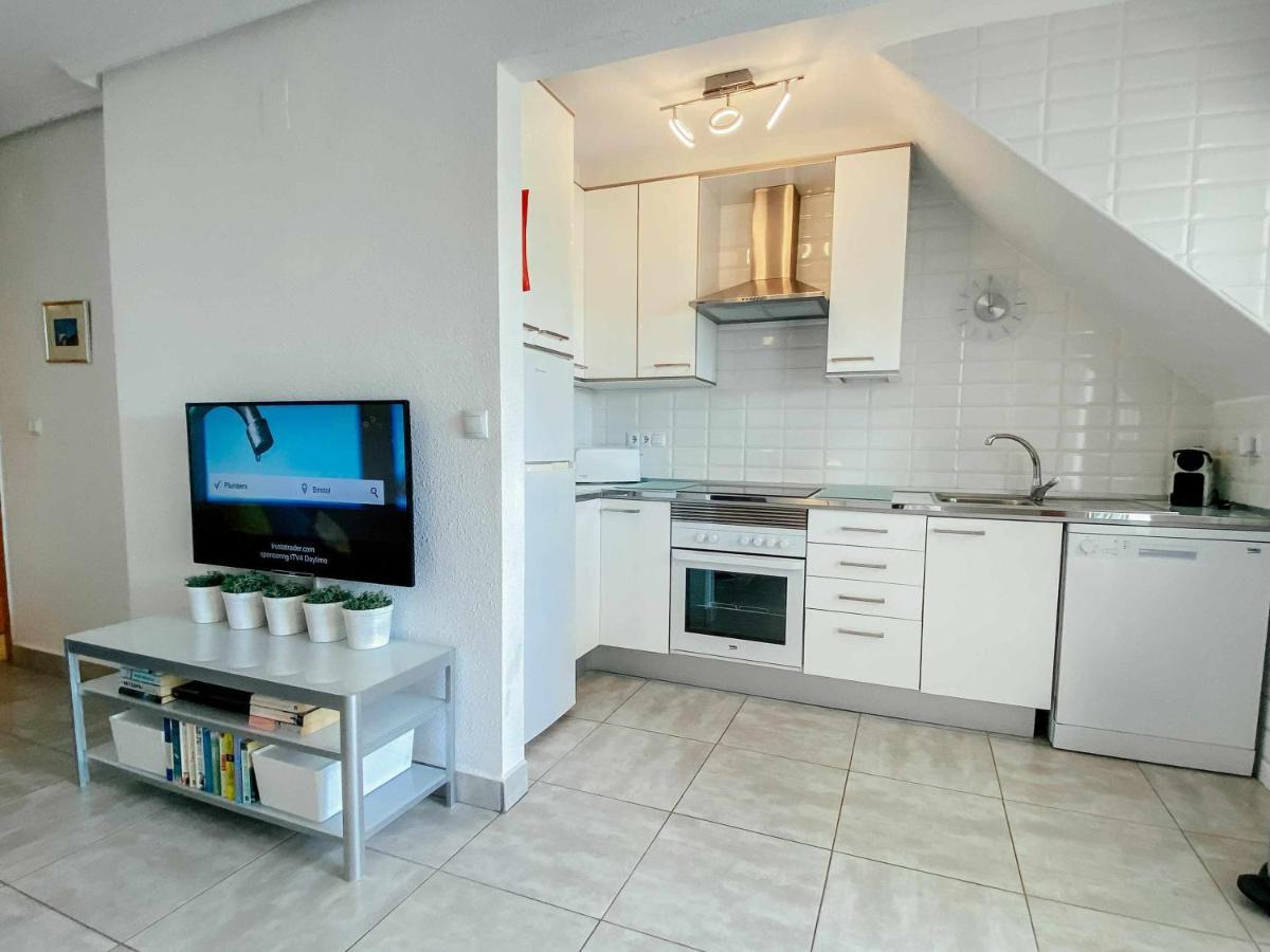 Apartment Stunning 2 Bedroom With Pool View Alicante