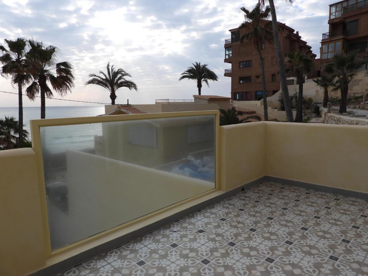 Extraordinario A Pie De Playa Roquetes Apartamento