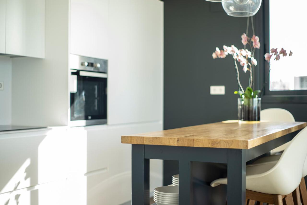 Modern Sea Front Sea Water Apartamento