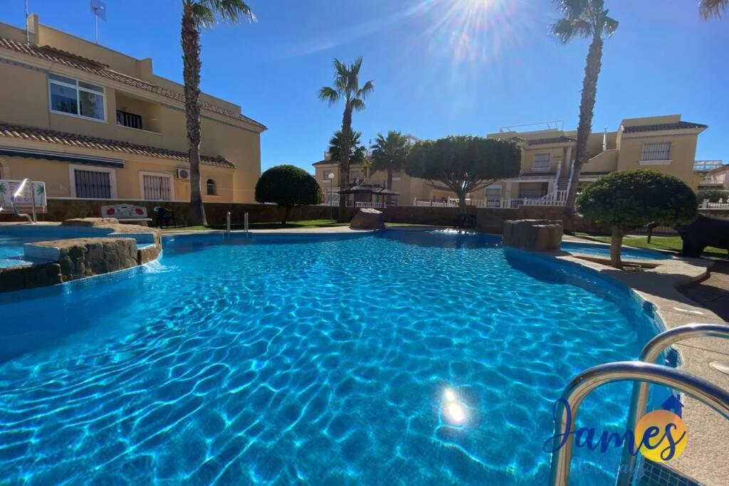 Brisa Golf Ii Ground Floor With 2 Comm Pools Eb6 *