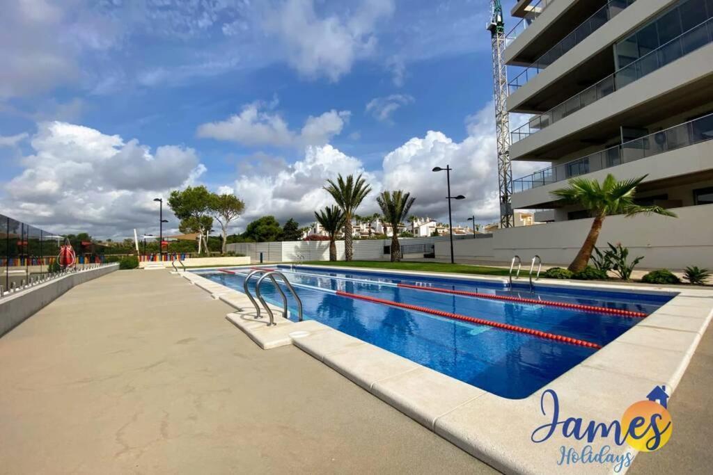 Apartamento Hills Luxury With Comm Pool *