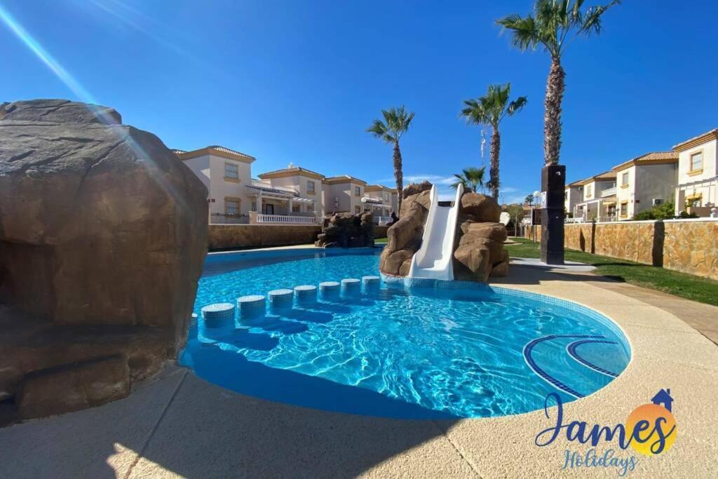 Brisa Golf Ii Ground Floor With 2 Comm Pools Eb6 *