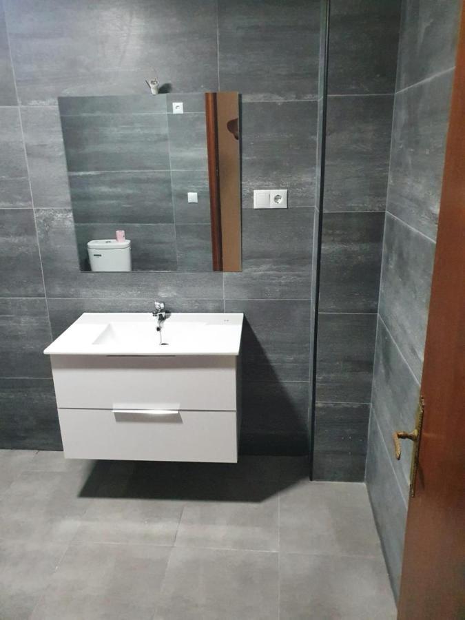 Piso Grande Amplio Grandes Grupos 4 2 Baños, 4ac Y Wifi *
