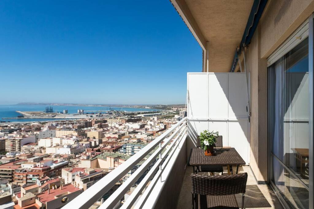 Apartamento Breathtaking Sea View From Downtown Alicante! Alicante