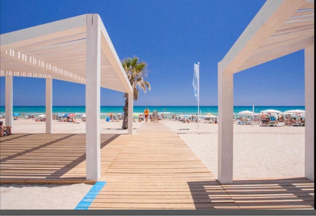 Amplio Con Vistas Al Mar, Parking Y Wifi Apartamento *