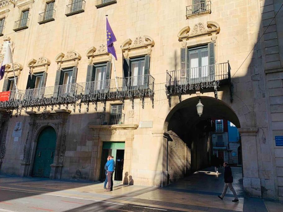 Casco Historico , Playa Postiguet