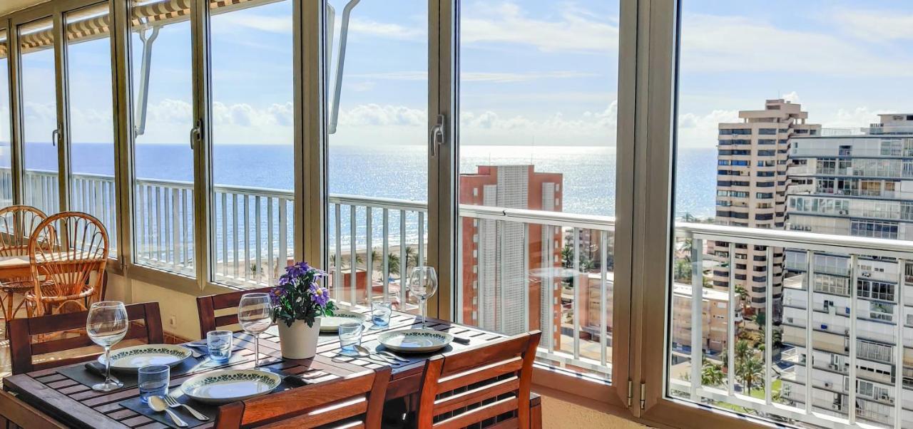 <1 Min Beach, Sea Views, Ac, Wifi, Pool, 3xtennis *