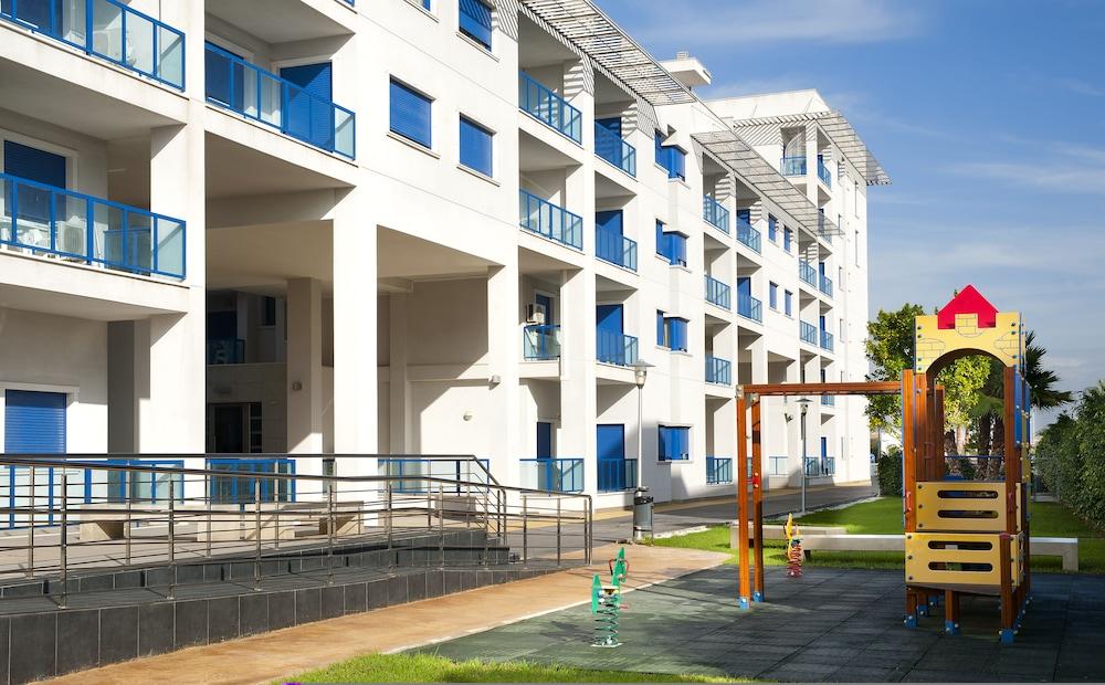 Hills Aparthotel