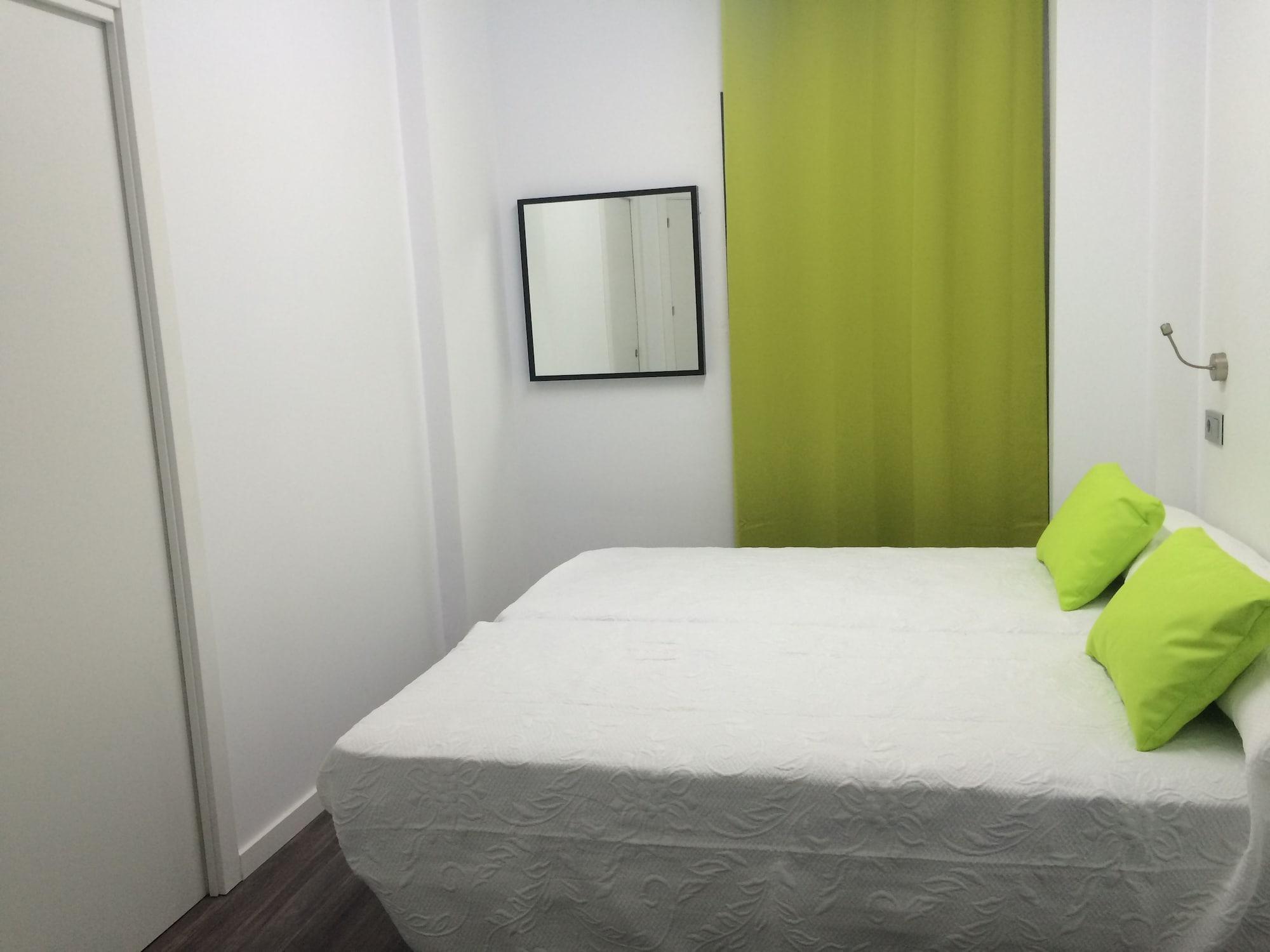 Chameleon Youth Hostel Alicante