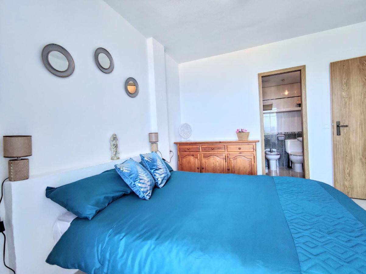 Fantastic Seaview With Swimming Pool *
