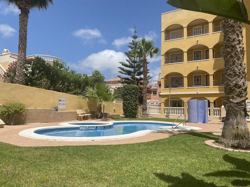 Apartment Floor Spacious With Roof Terrace *