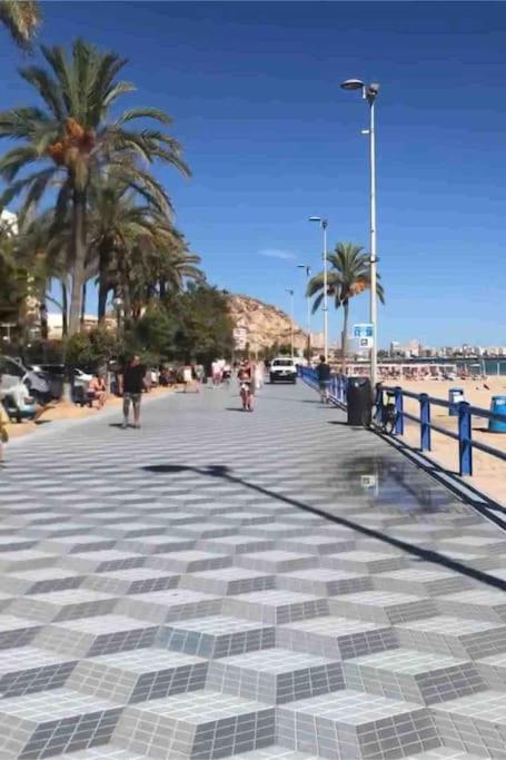 Apartment Comfortable And Spacious 3 Bedroom *