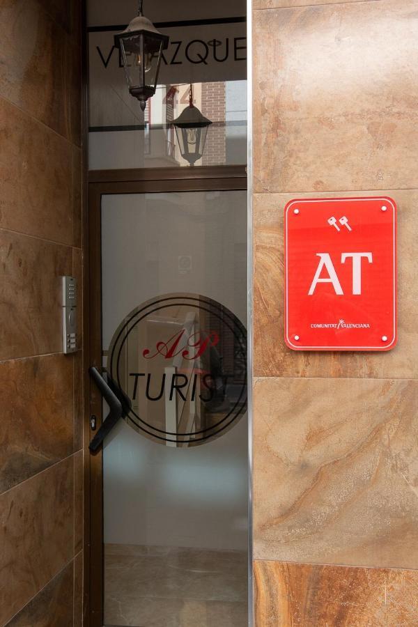 Ap Turist Velazquez