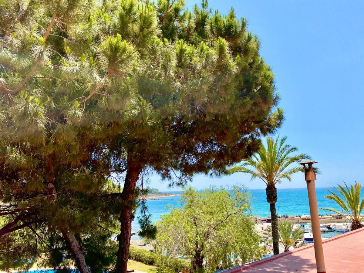 Akra Primera Línea De Playa Vistas Increibles !! Apartamento