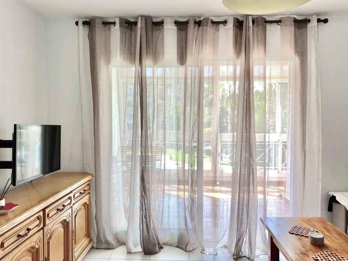 Apartamento Golf Hoyo 18 4-6 Pax. Piscina, Wifi, Parking Privado. *