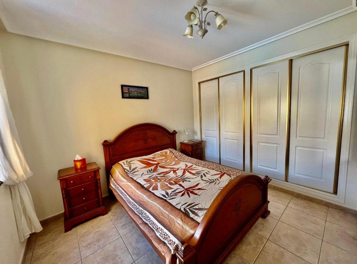 Rayo Rojo In Brias- Y -golf 6 Calle Ebro Villa *