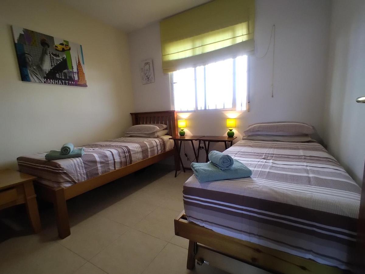 Tranquilo Piso Alenda Golf Homestay